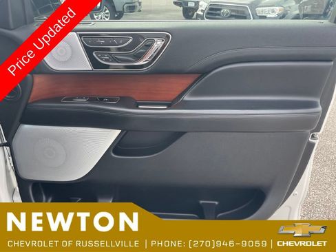 Used 2020 Lincoln Navigator Reserve w/ Equipment Group 208A Reserve AWD/4WD image 28
