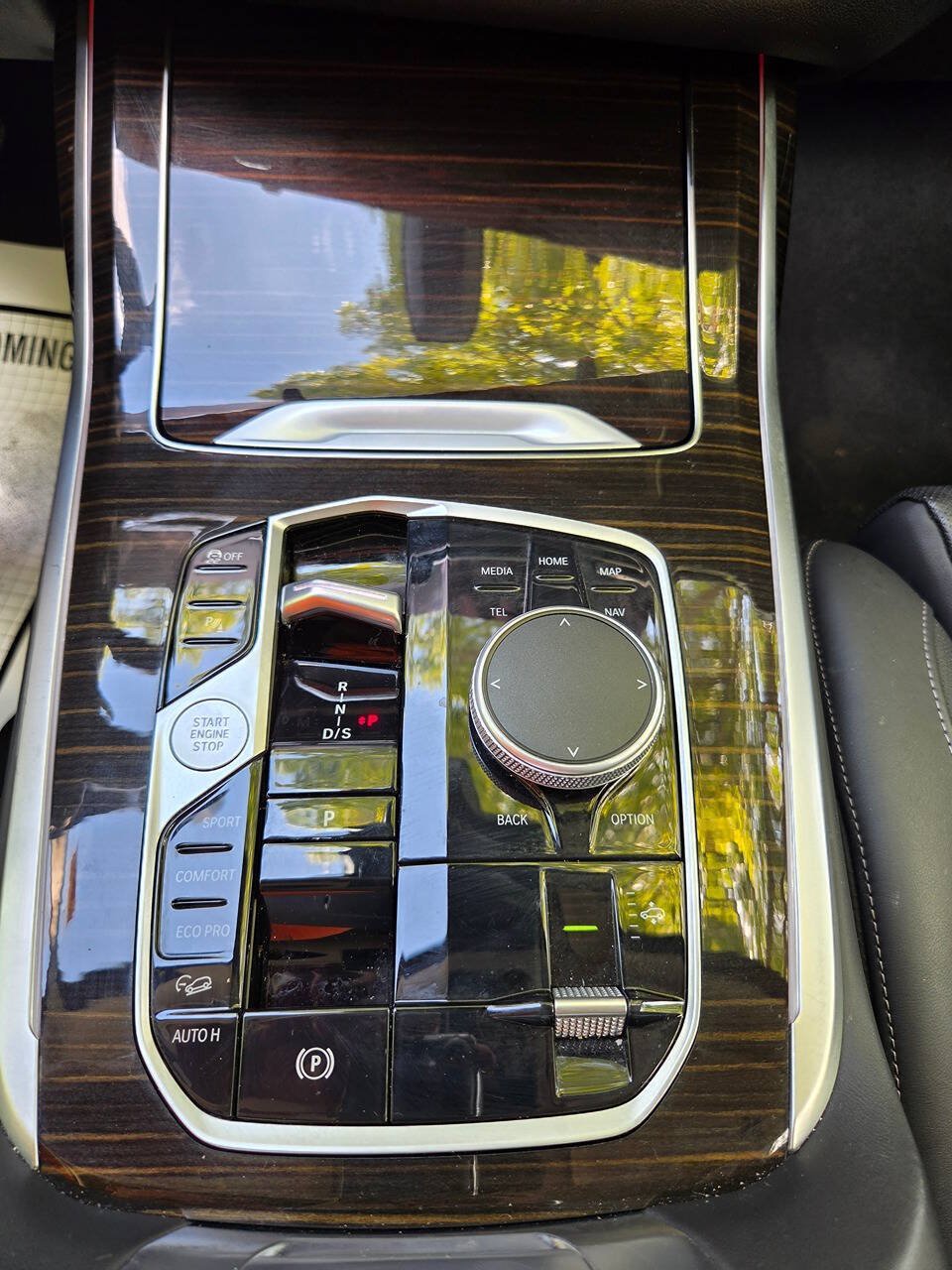 Used 2025 BMW X7 xDrive40i AWD/4WD image 23