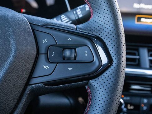 New 2025 Chevrolet Trax RS w/ Driver Confidence Package image 19