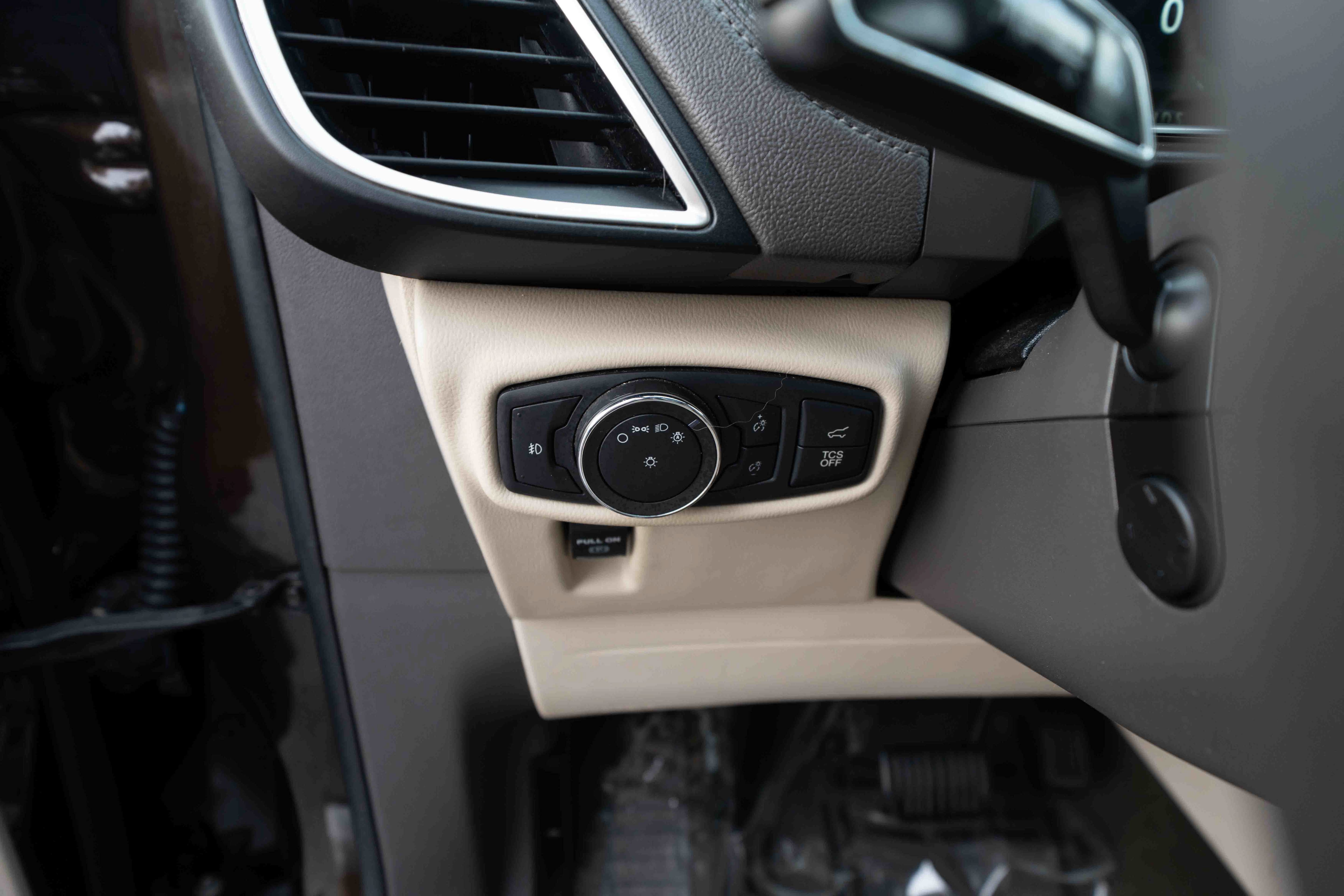 Used 2019 Lincoln Nautilus Reserve AWD/4WD image 11