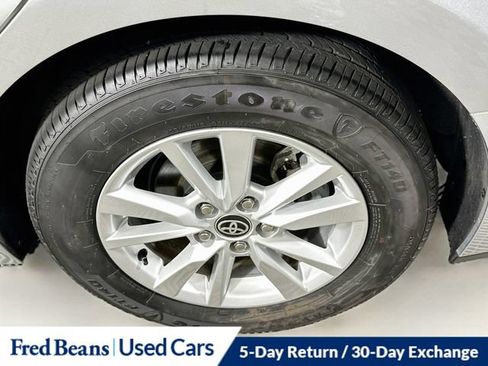 Used 2026 Toyota Camry LE AWD/4WD image 38