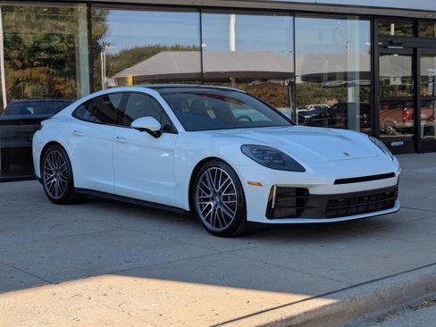 New 2026 Porsche Panamera image 7