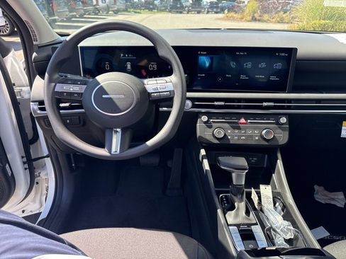 New 2025 Hyundai Tucson SE image 23