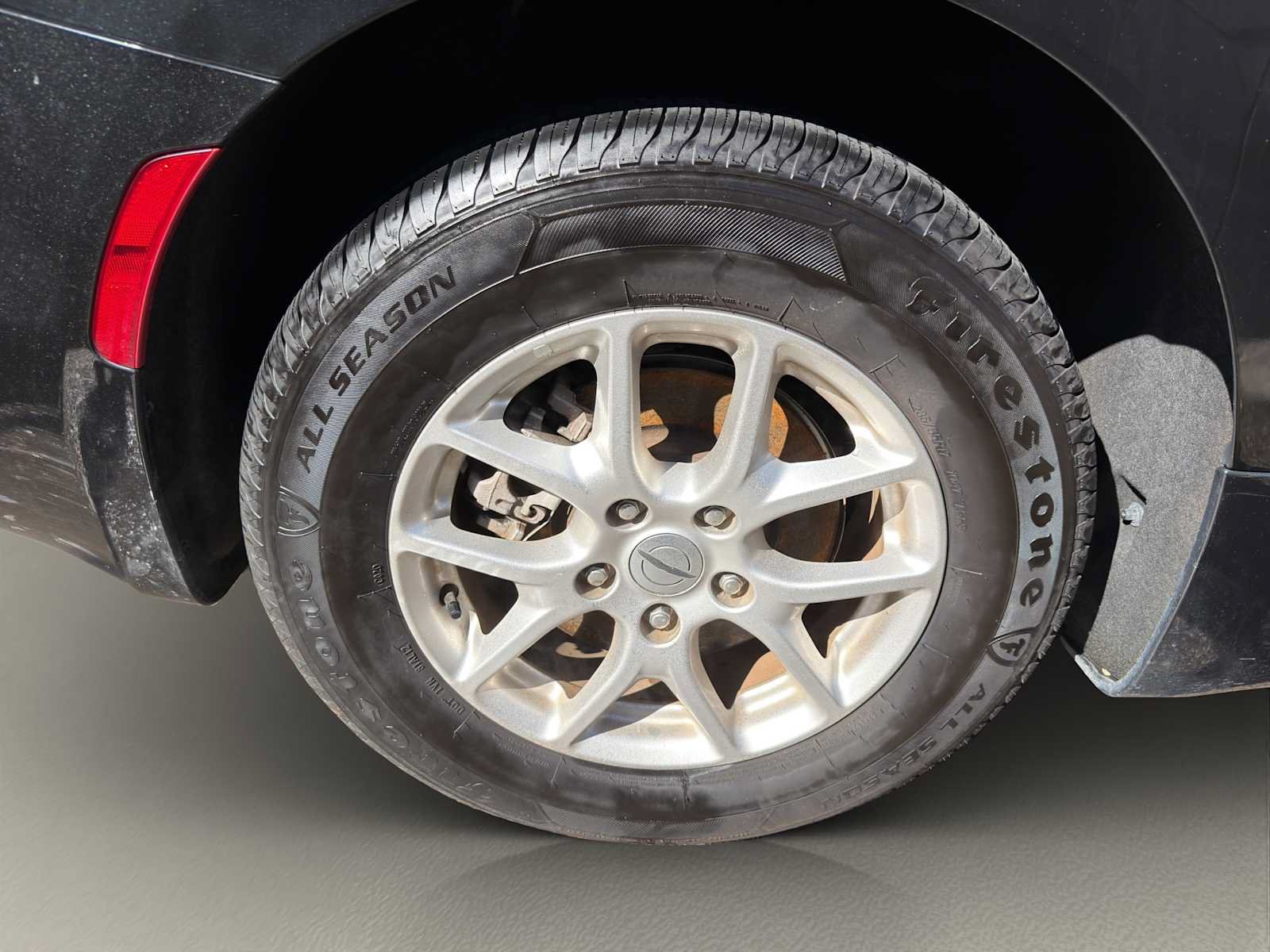 Used 2023 Chrysler Pacifica Touring-L FWD image 28
