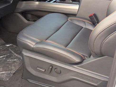 New 2025 Ford F250 Lariat w/ Lariat Ultimate Package image 4