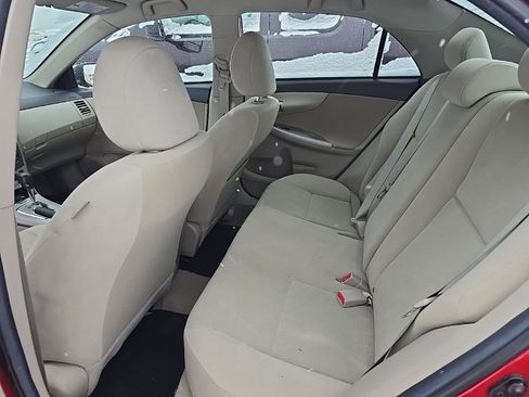 Used 2013 Toyota Corolla LE image 6