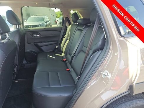 Certified 2025 Nissan Rogue SV w/ SV Premium Package AWD/4WD image 16