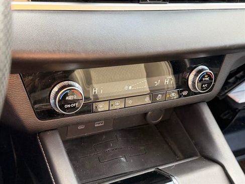 Used 2022 Mitsubishi Outlander ES AWD/4WD image 23