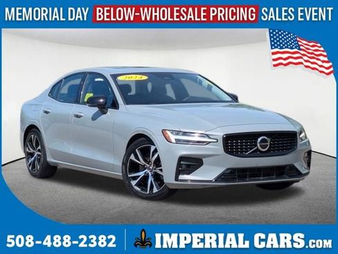 Used 2024 Volvo S60 B5 Core FWD image 1