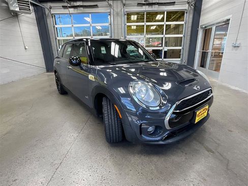 Used 2017 MINI Cooper Clubman S AWD/4WD image 7