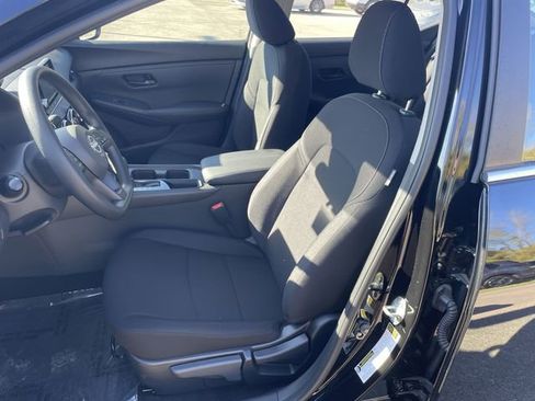 Certified 2025 Nissan Sentra S image 19