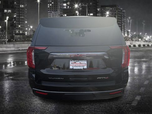 Used 2023 GMC Yukon XL AT4 w/ Technology Package AWD/4WD image 5