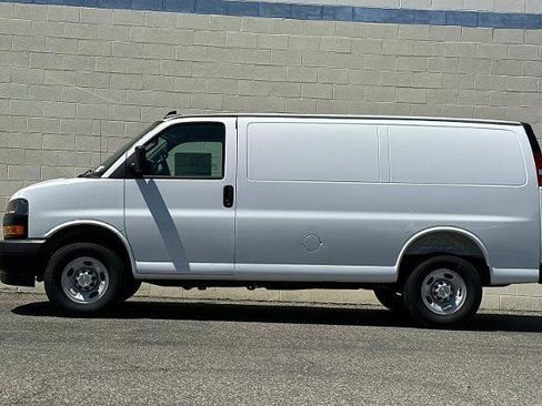 New 2026 Chevrolet Express 2500 w/ Driver Convenience Package RWD image 9