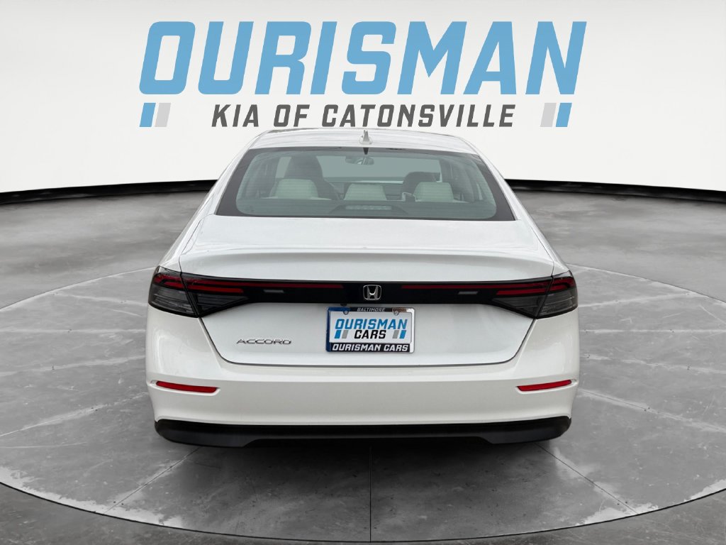 Used 2023 Honda Accord EX image 5