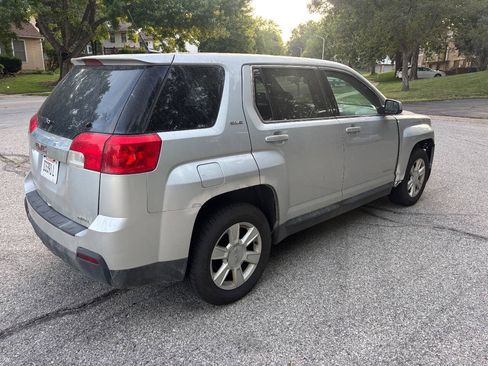 Used 2013 GMC Terrain SLE AWD/4WD image 5