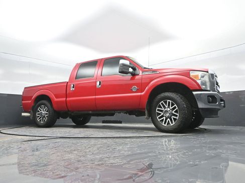 Used 2011 Ford F250 Lariat w/ Lariat Interior Pkg image 28