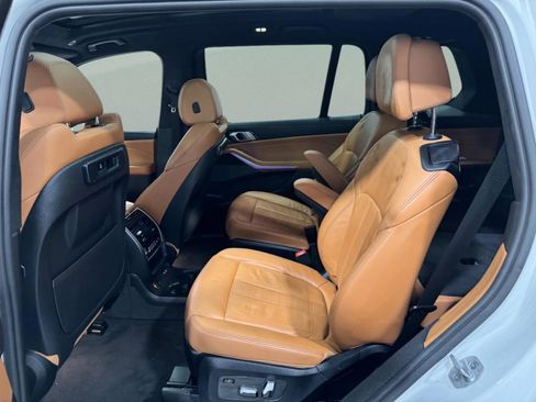 Used 2021 BMW X7 xDrive40i w/ Premium Package image 10