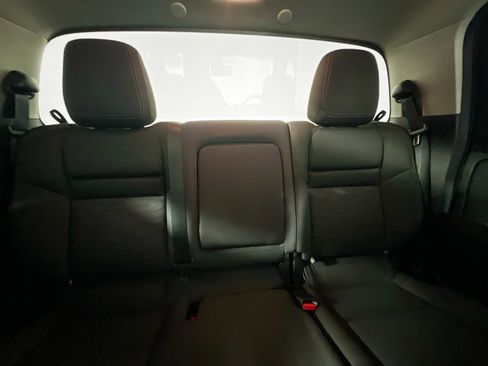 Used 2024 Nissan Frontier SV image 33