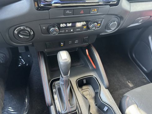 Used 2024 Nissan Frontier PRO-4X w/ Technology Package image 27