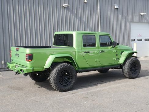 New 2025 Jeep Gladiator Sport w/ Premium Package image 13
