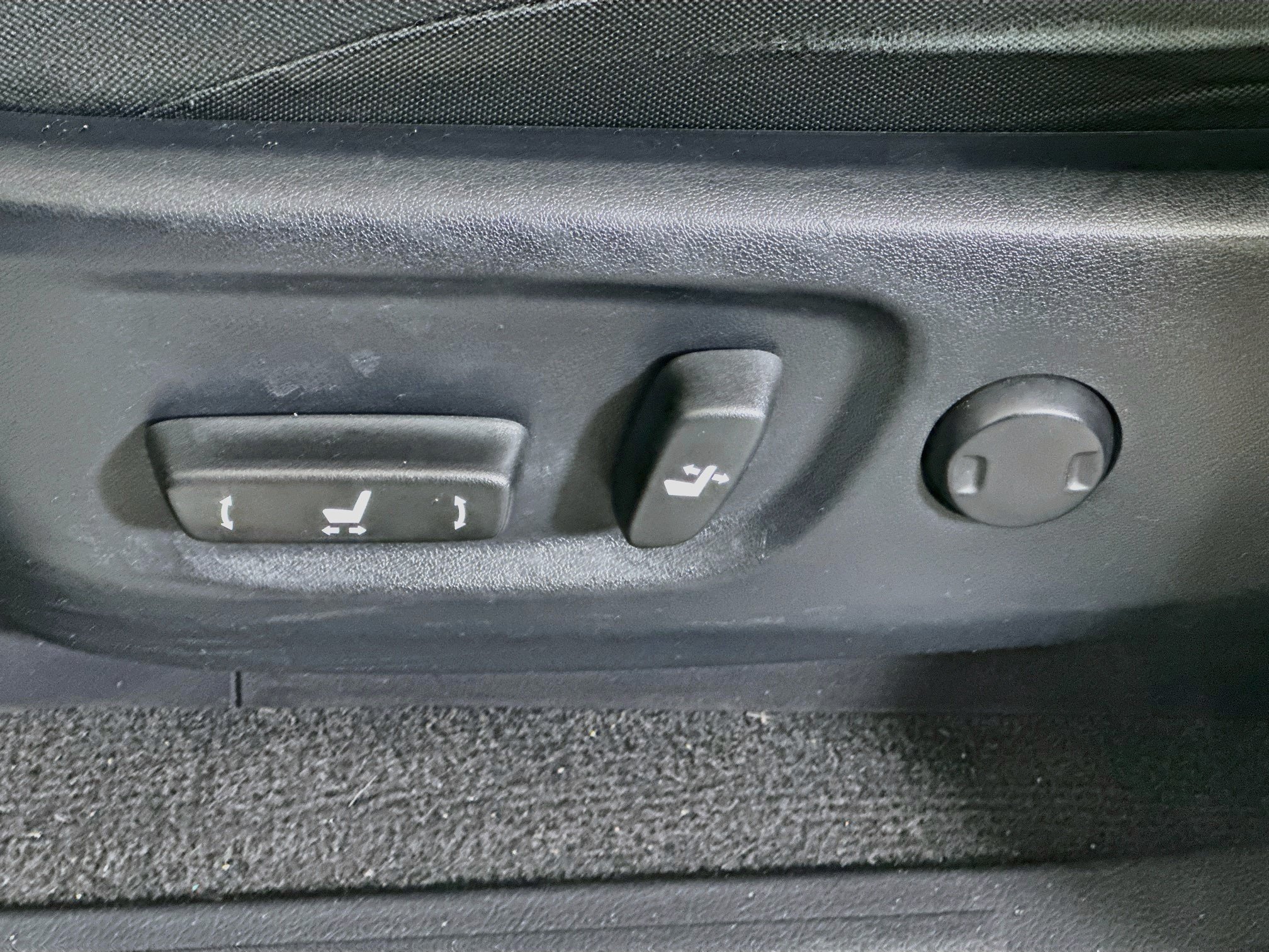 Used 2015 Toyota 4Runner SR5 RWD image 13
