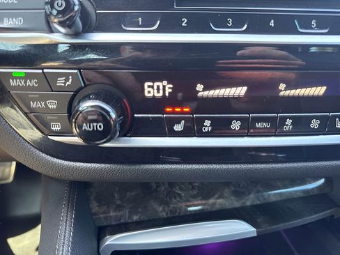 Used 2019 BMW M550i xDrive AWD/4WD image 22