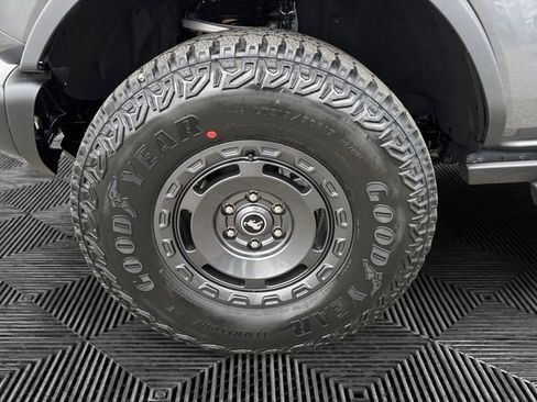 New 2025 Ford Bronco Badlands w/ Sasquatch Package image 14