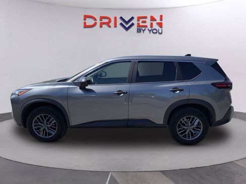 Used 2023 Nissan Rogue S FWD image 7