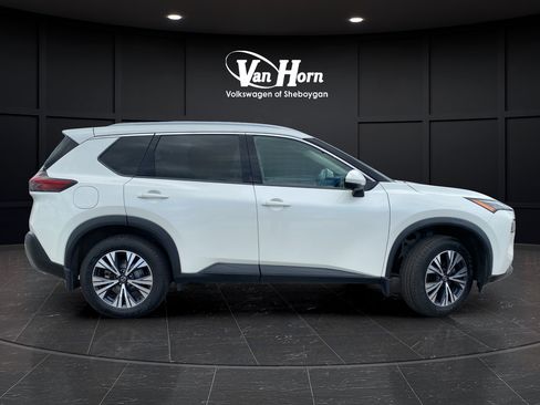 Used 2021 Nissan Rogue SV w/ Premium Package FWD image 8