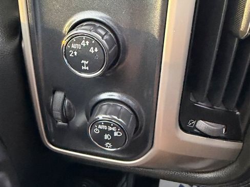 Used 2015 GMC Sierra 1500 Denali w/ Driver Alert Package AWD/4WD image 18