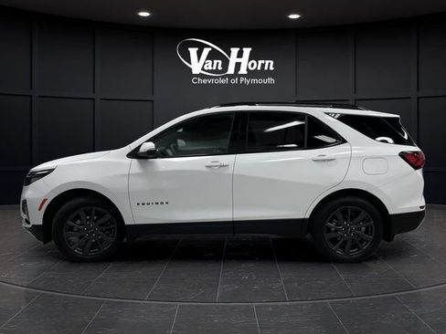 Used 2024 Chevrolet Equinox RS w/ RS Leather Package image 12