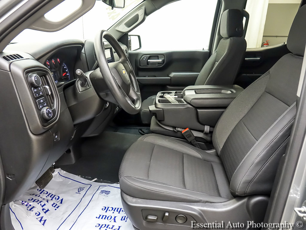 Used 2025 Chevrolet Silverado 1500 Custom w/ Turbomax Blackout Package AWD/4WD image 9