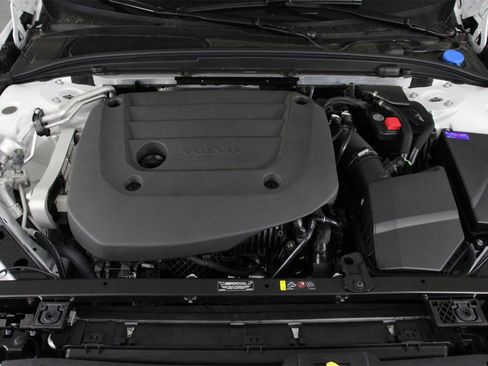 New 2026 Volvo V60 B5 Cross Country Plus w/ Climate Package image 12