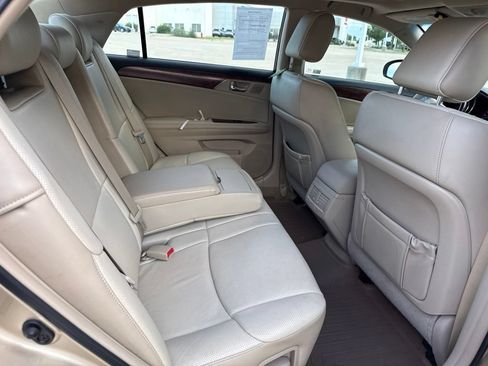 Used 2011 Toyota Avalon Limited FWD image 15