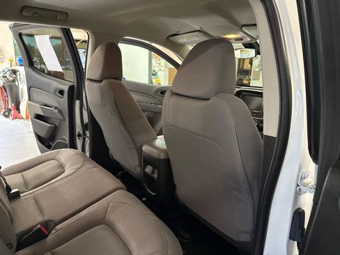 Used 2018 Chevrolet Colorado W/T w/ WT Convenience Package AWD/4WD image 35