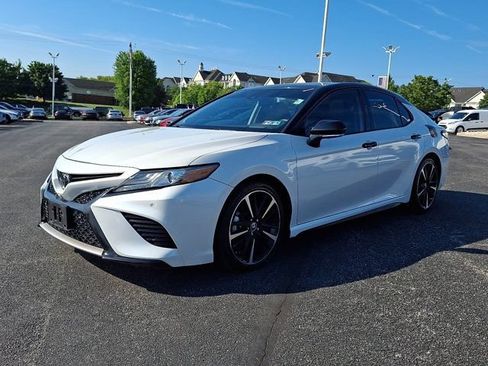Used 2019 Toyota Camry XSE w/ Driver Assist Package FWD image 3