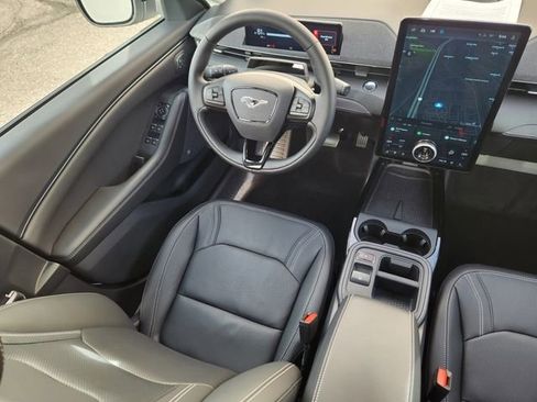 Used 2025 Ford Mustang Mach-E Premium image 13