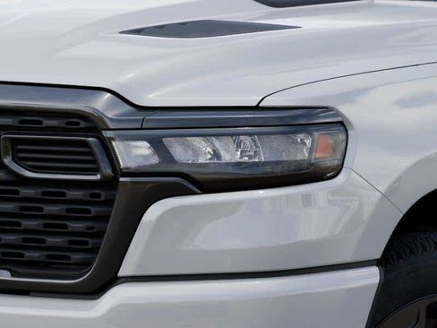 New 2026 RAM 1500 Express AWD/4WD image 58
