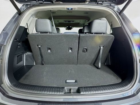 Used 2024 Kia Telluride EX w/ EX Captain's Chair Package image 27