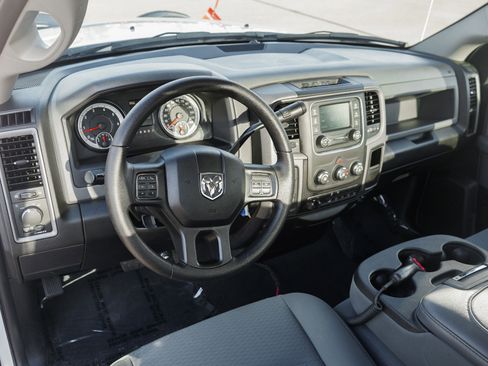 Used 2017 RAM 2500 Tradesman w/ Chrome Appearance Group image 19