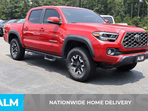 Used 2023 Toyota Tacoma TRD Off-Road w/ Technology Package RWD image 4