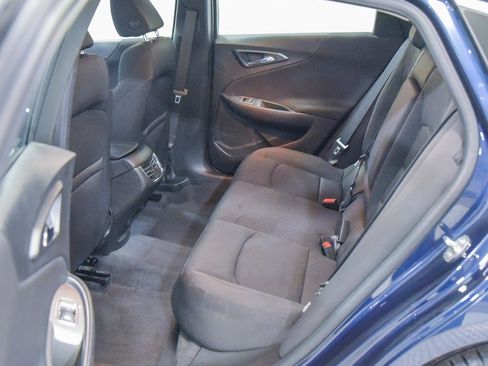 Used 2019 Chevrolet Malibu LT image 4