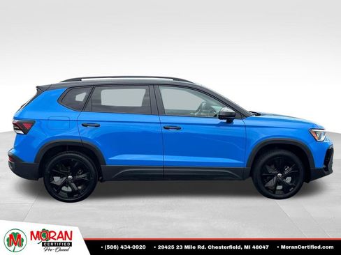Used 2025 Volkswagen Taos SE FWD image 6