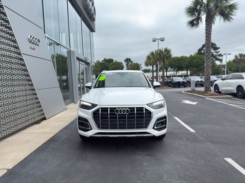 Used 2023 Audi Q5 2.0T Premium w/ Convenience Package AWD/4WD image 2
