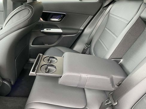 Certified 2025 Mercedes-Benz GLC 300 4MATIC image 20