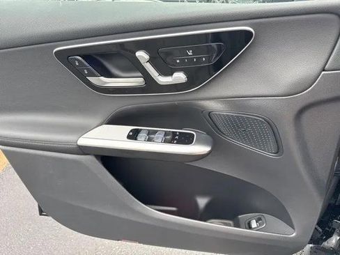 New 2025 Mercedes-Benz GLC 300 4MATIC image 17