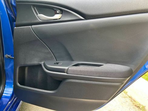 Used 2019 Honda Insight EX image 17