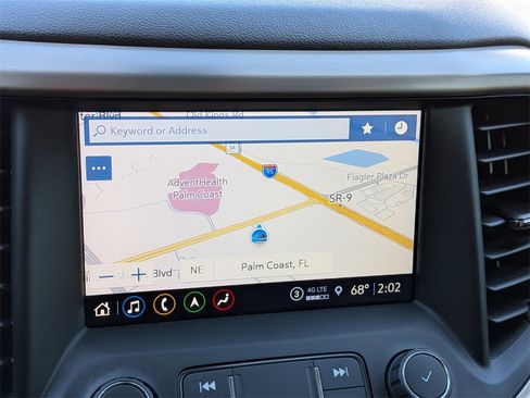 Used 2022 GMC Acadia Denali w/ Denali Technology Package image 23