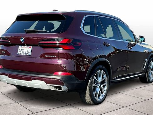 Used 2025 BMW X5 xDrive50e w/ Premium Package image 16