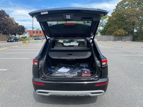 New 2025 Mitsubishi Outlander SEL image 25